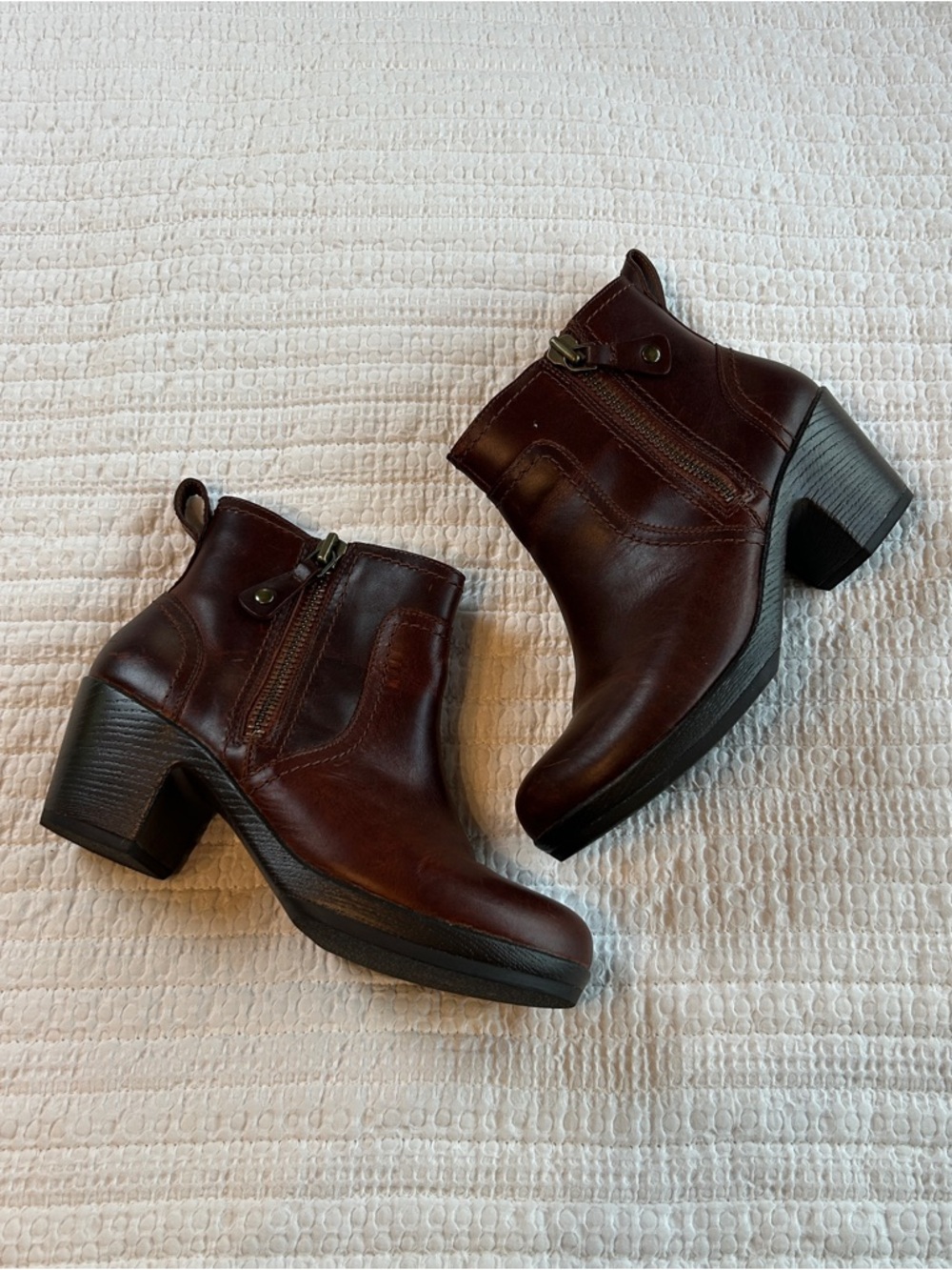 Cobb Hill Women’s Brown Leather Ankle Boots with Side Zip